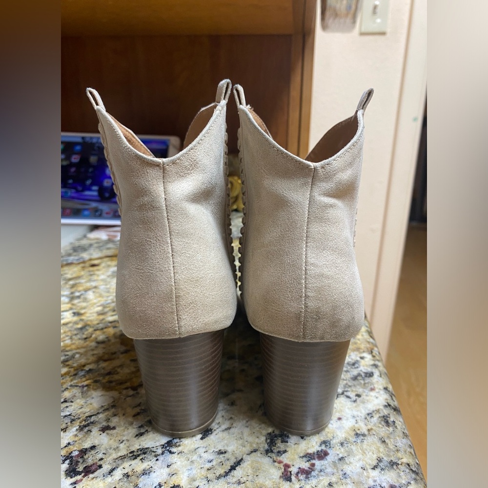 Western Bootie โญ๏ธ - Picture 3 of 8